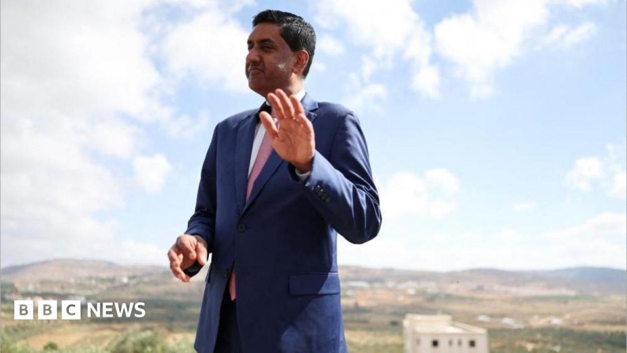 US Representative Detained by Armed Settlers in West Bank