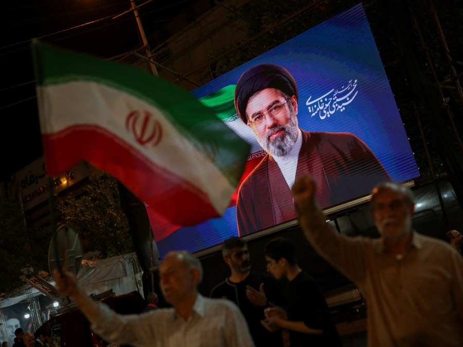 Iran Links US Peace to Cessation of Israeli-Lebanese Conflict