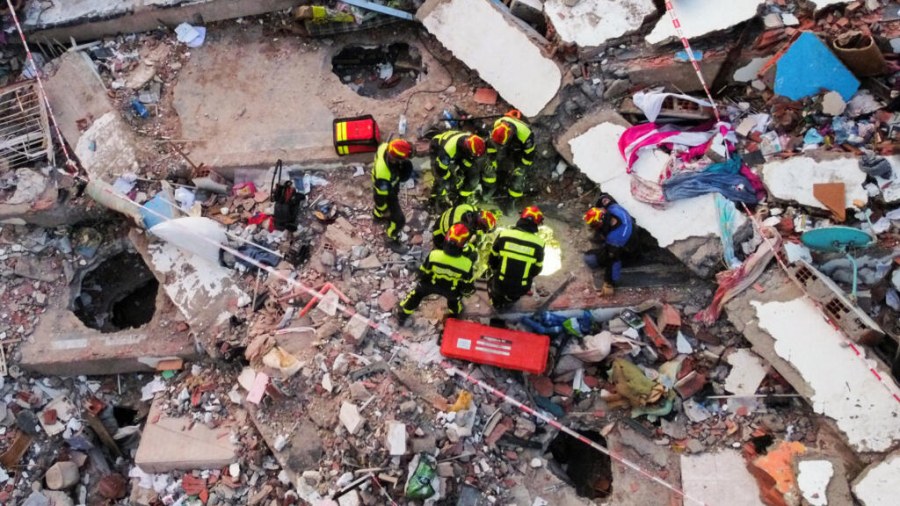 Venezuela's Struggle to Locate Missing Post-Quake