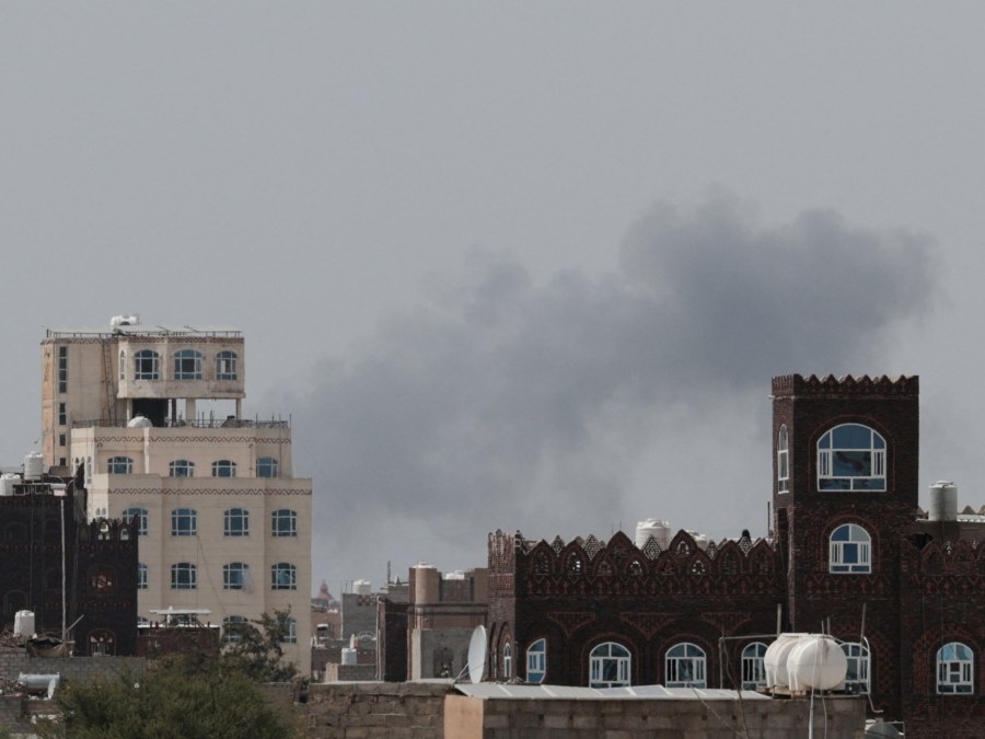 Yemeni Forces Strike Sanaa Airport to Block Iranian Aircraft