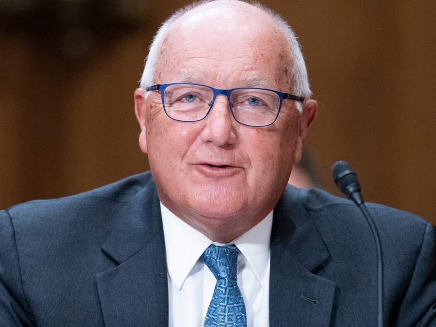 Canadian Petition Challenges US Ambassador Amid Diplomatic Strain