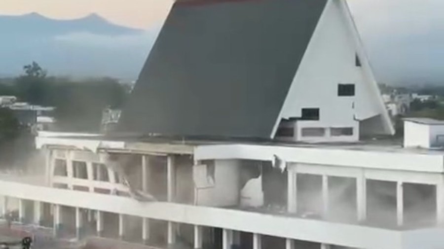 Major Earthquake Triggers Alarm in Eastern Indonesia
