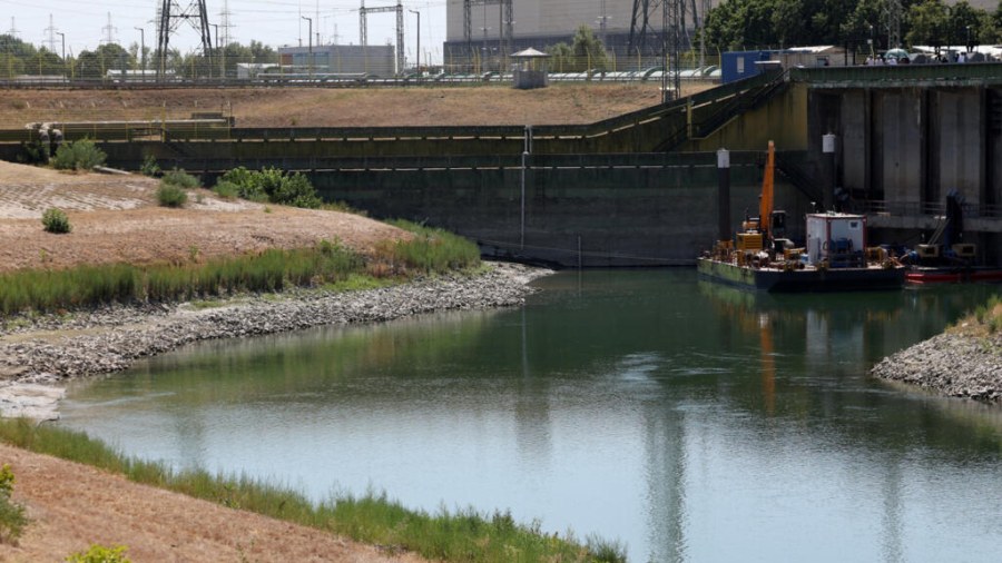 Hungary's Nuclear Plant Shutdown: Climate Strains Reactor Cooling